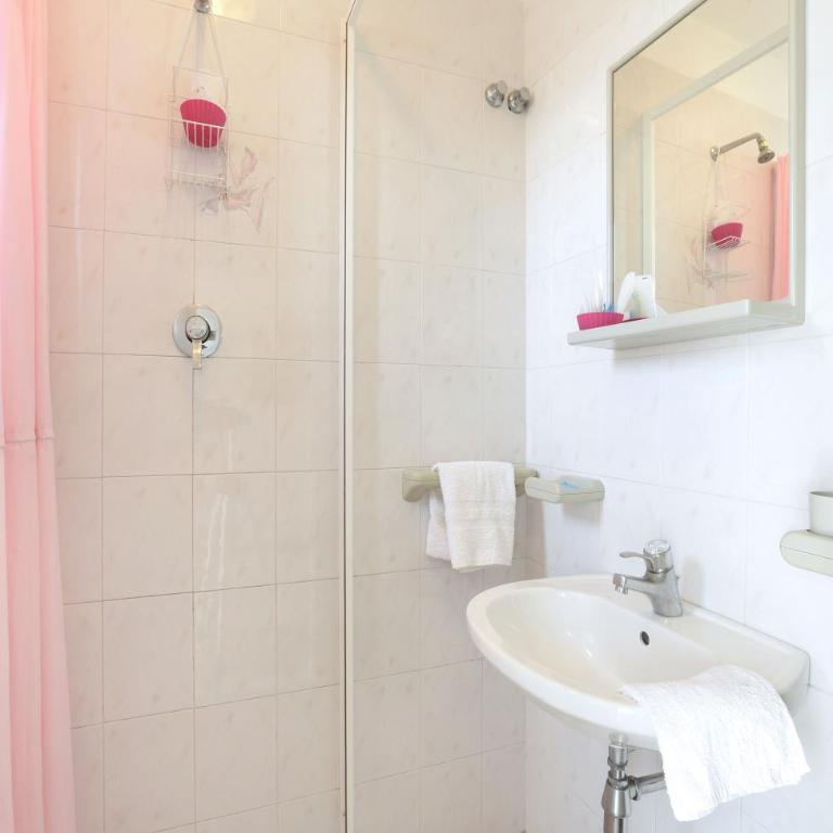 Hotel Ciondolo D'Oro PARCHEGGIO GRATIS - Camera Matrimoniale/Doppia con Letti Singoli con Balcone - 3