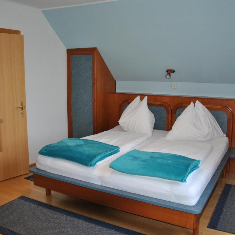 Frühstückspension Matheidl - Familienzimmer - 13