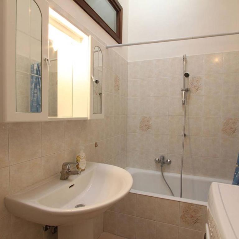 Captivating 4 -Bed Apartment in Bellagio Historic - Appartamento - 17