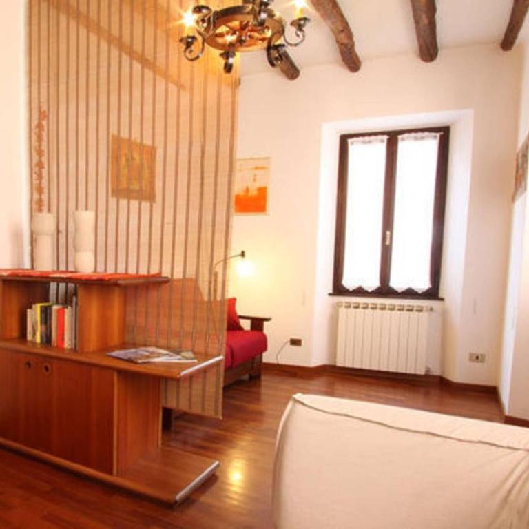 Captivating 4 -Bed Apartment in Bellagio Historic - Appartamento - 25