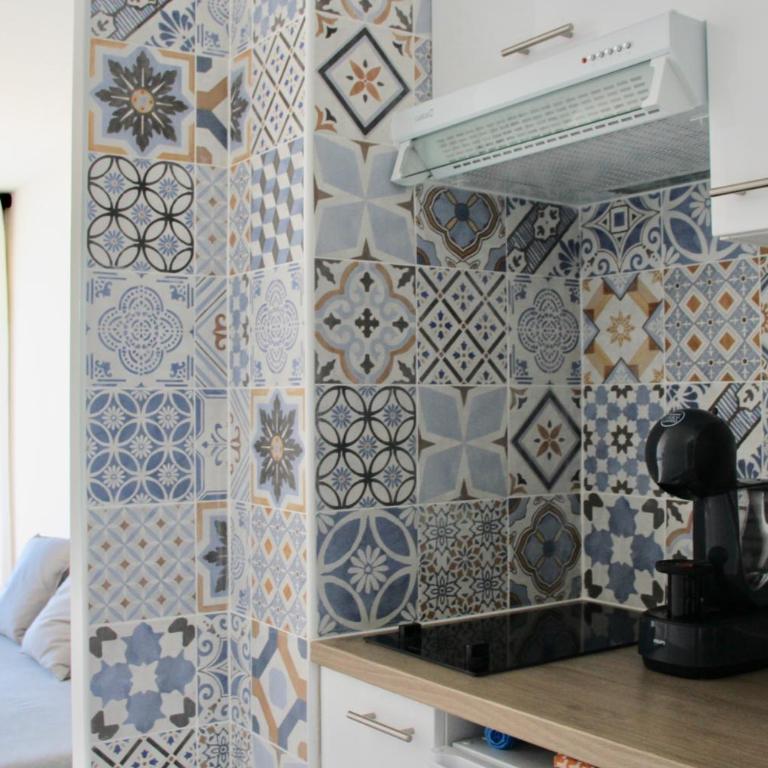 LE SERINITY - Studio 10 min des plages à pieds, wifi, parking, clim - Studio - 8