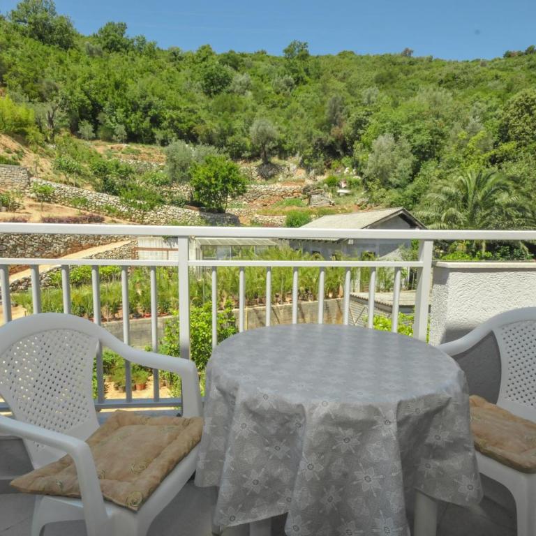 TILIA Apartments - Studio with Terrace - 8