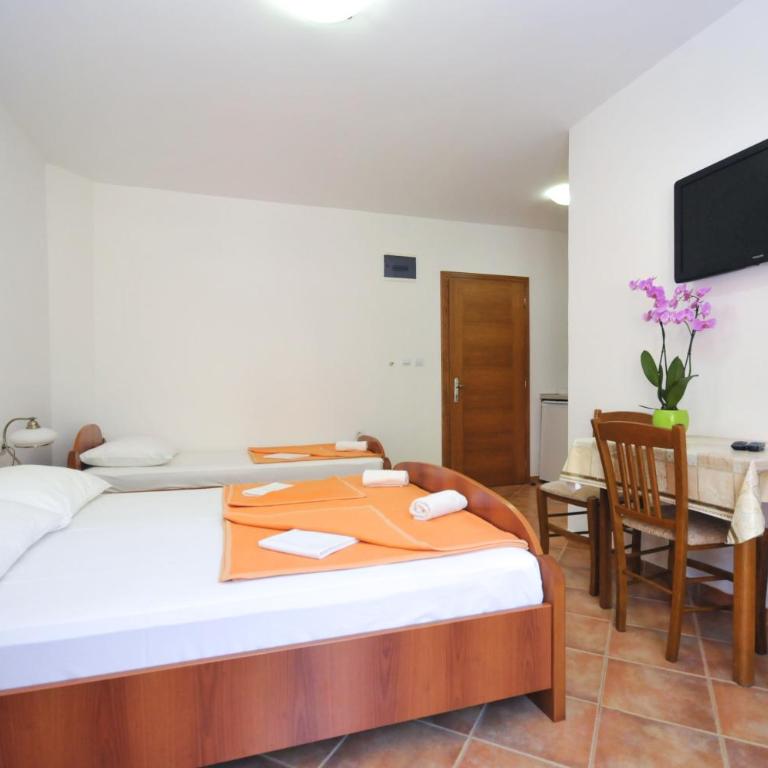 TILIA Apartments - Studio with Terrace - 6