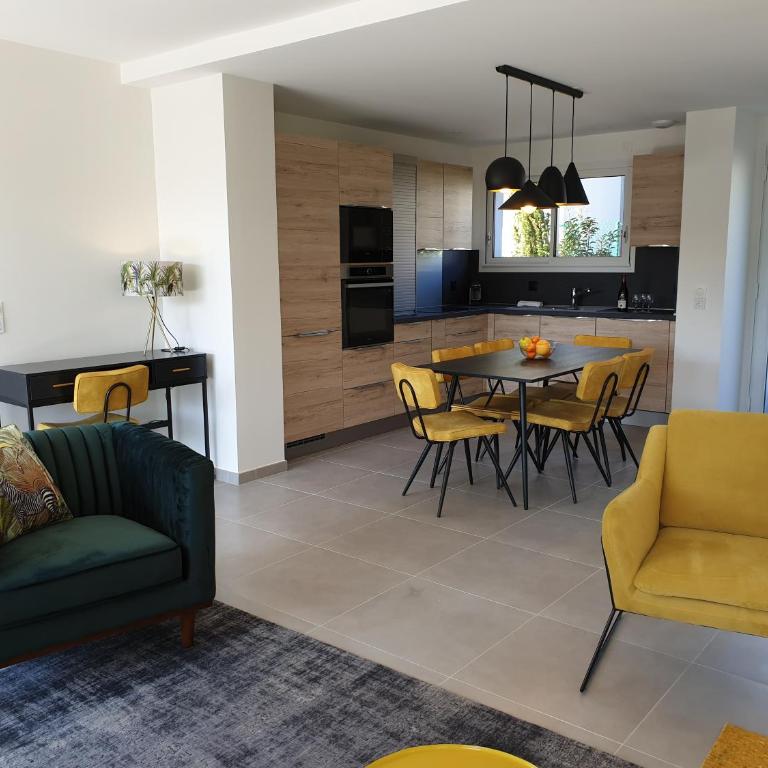 Appartement Jardin - Appartamento con 3 Camere da Letto e Vista Montagna - 43