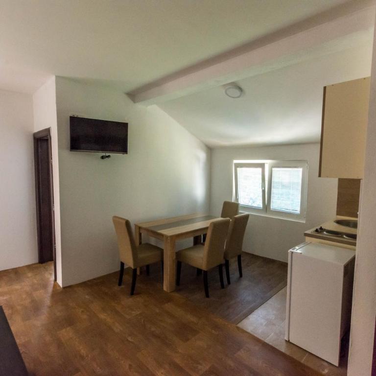 Apartments Elena - One-Bedroom Apartment - 6