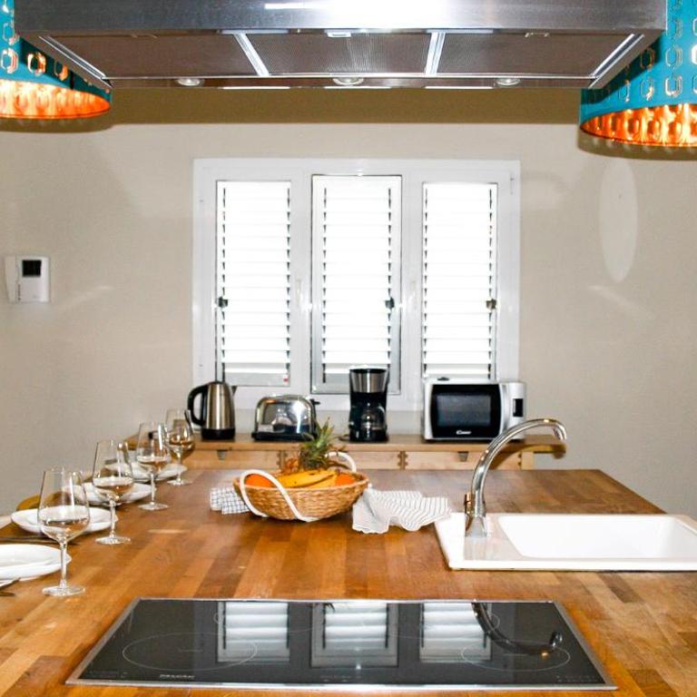 MARIA DEL RISCO by Buenavilla - Three-Bedroom Villa - 12