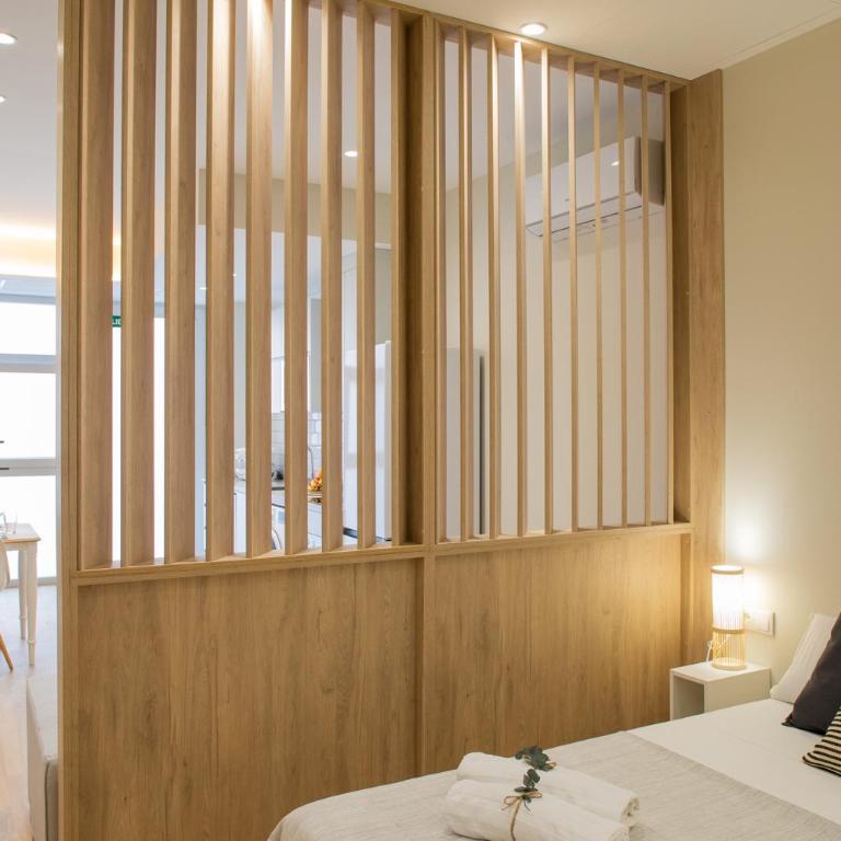 FLORIT FLATS - Port & City Arts II - 15 min Beach - Two-Bedroom Apartment - 12