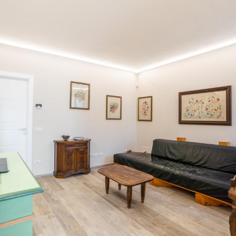 EM Apartment - Appartamento con 2 Camere da Letto - 3