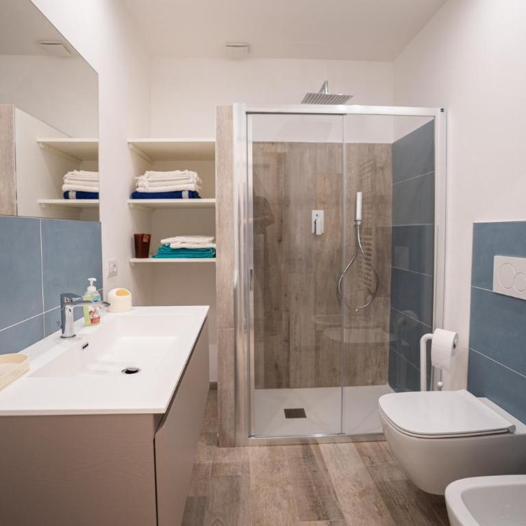 EM Apartment - Appartamento con 2 Camere da Letto - 13