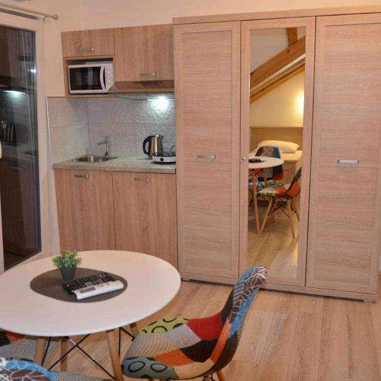 Max - Superior Studio - 10