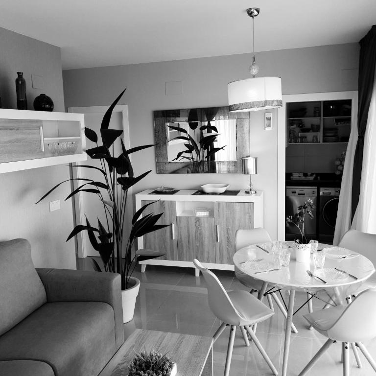 Holiday Deluxe Apartment Miramar Magic World - Alojamiento frente a la playa - 5