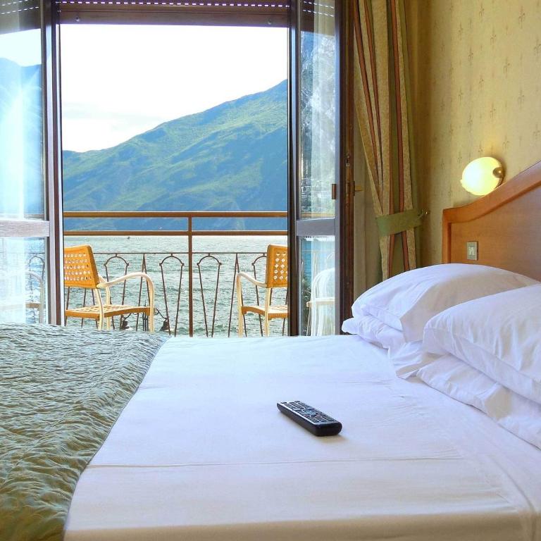 Hotel Sole - Limone - Camera Singola con Vista Lago - Senza Parcheggio Gratuito - 2
