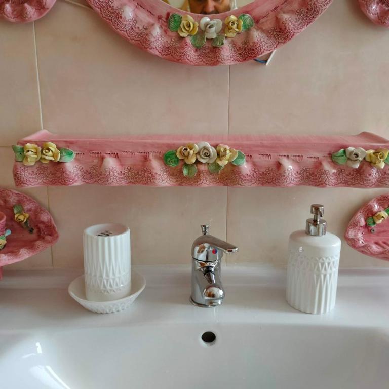 Gaeta Holidays - Camera Familiare con Balcone e Bagno Privato Esterno - 21