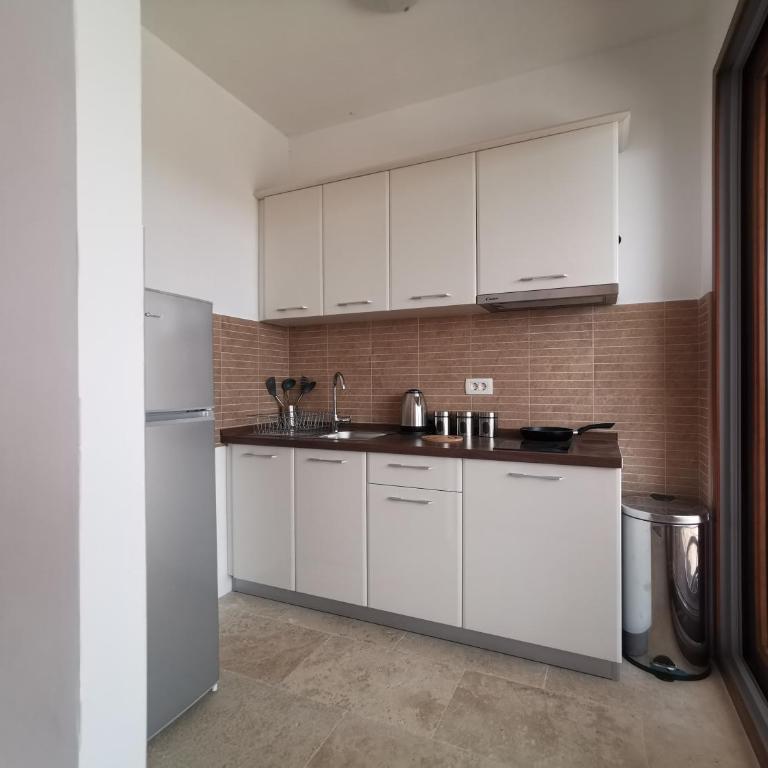 New Luxury Apartments BaR - One-Bedroom Apartment - 2