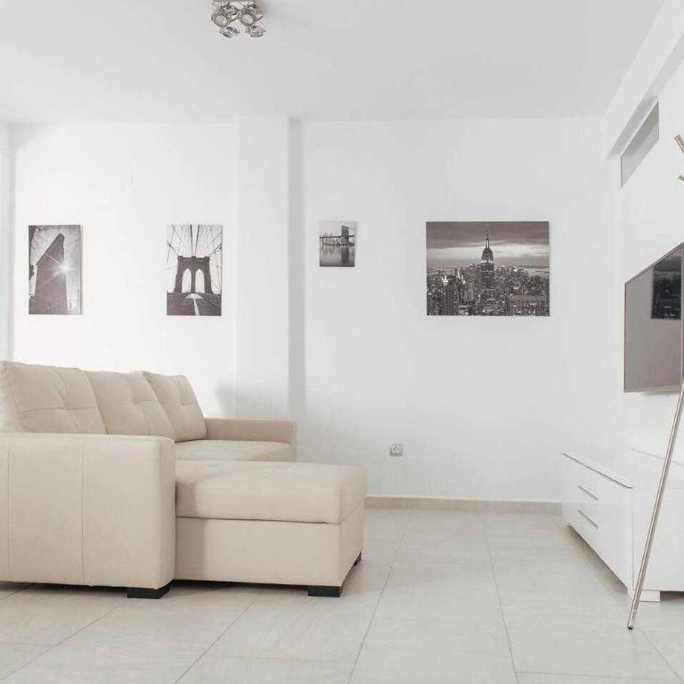 Unik Apartment Alicante - Deluxe Apartment - 2
