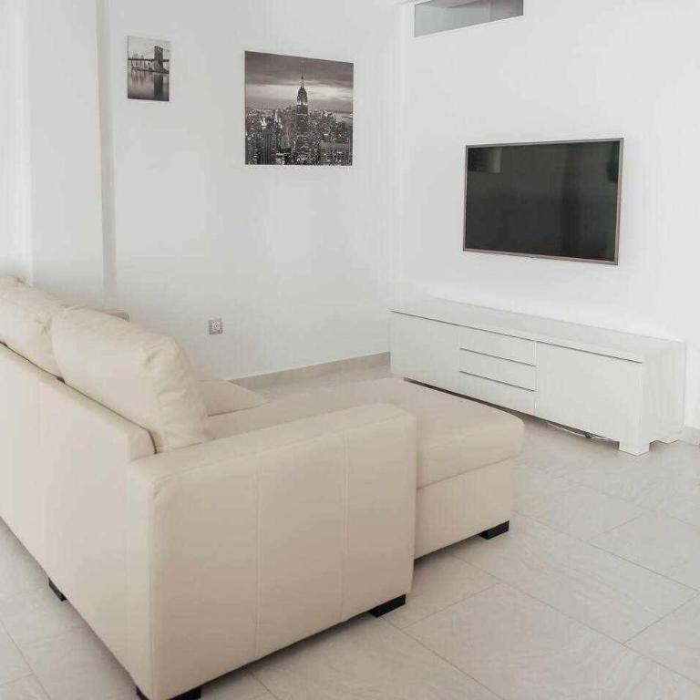Unik Apartment Alicante - Deluxe Apartment - 3
