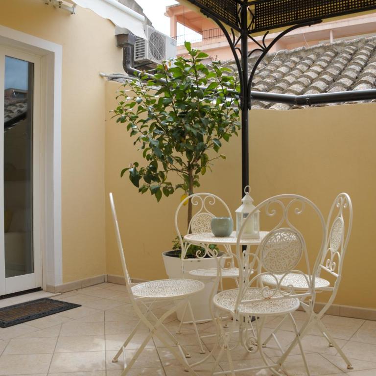 A Gem in the City - Apartment - 41