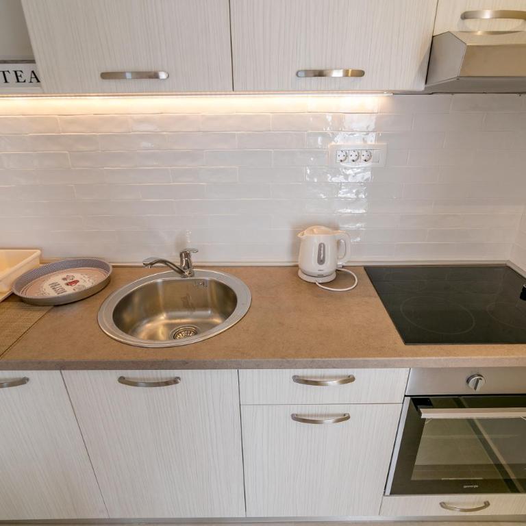 Apartments Milanović - Apartman s 1 Spavaćom Sobom i Pogledom na More - 3