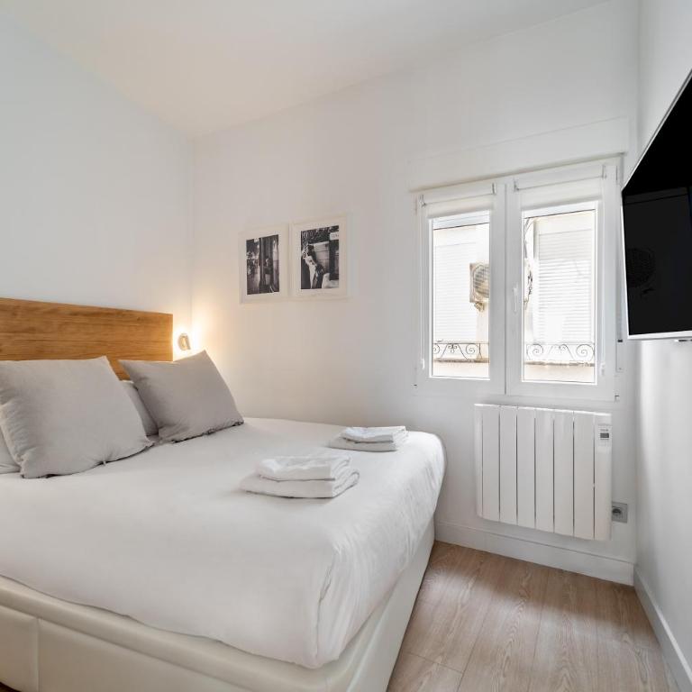 Bright Modern - 1Bedroom 1Bath - Lavapiés - One-Bedroom Apartment - 11