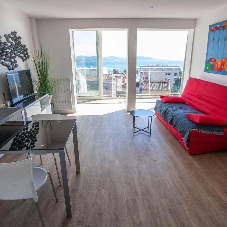 Très beau T2 climatisé refait à neuf, vue mer panoramique exceptionnelle à 120m à pied de la plage - Apartment mit 1 Schlafzimmer - 6