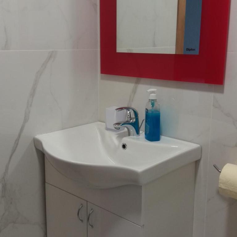 Apartments Grabovica - One-Bedroom Apartment with Sea View - 13
