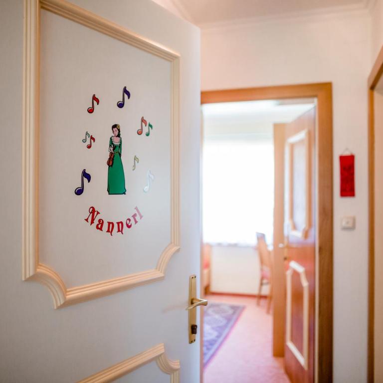 Pension Mozartblick - Apartment mit 2 Schlafzimmern - 13