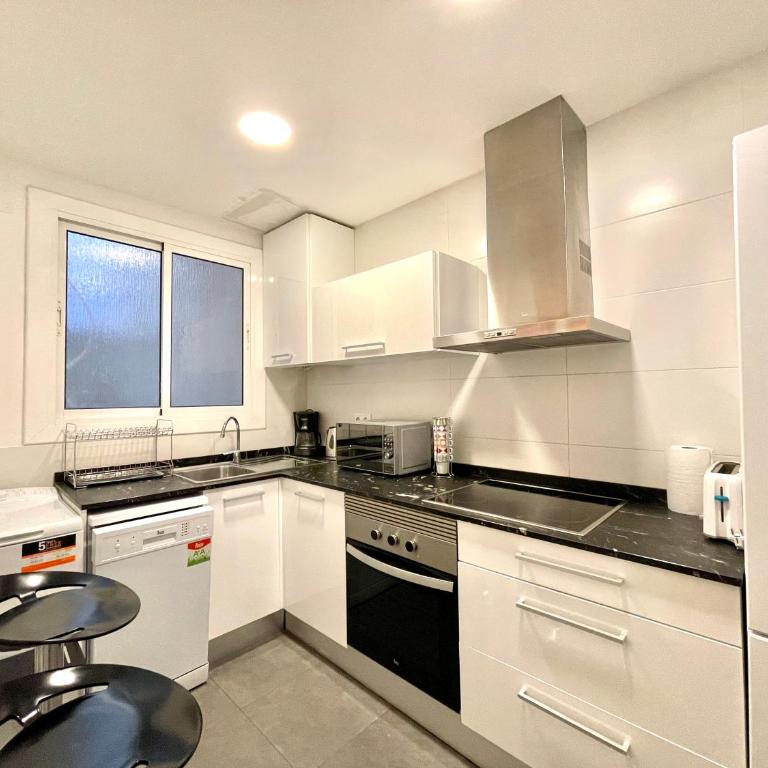 Barcelona4Seasons - Sagrada Familia - Three-Bedroom Apartment - Roselló 419 - 2
