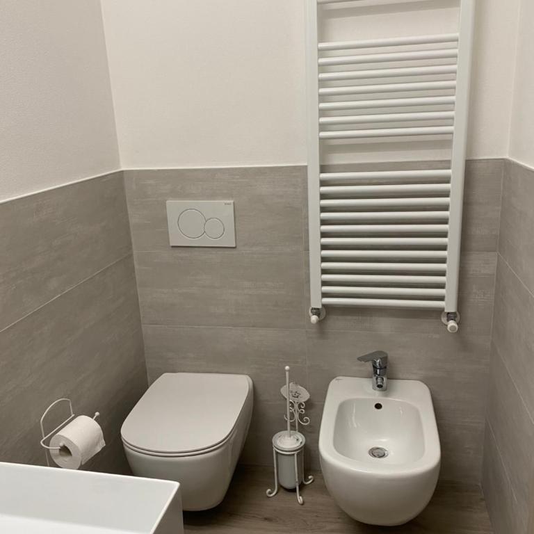UNIQUE ROOMS - Camera Matrimoniale con Bagno Privato - 23