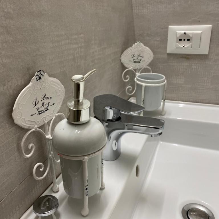 UNIQUE ROOMS - Camera Matrimoniale con Bagno Privato - 21