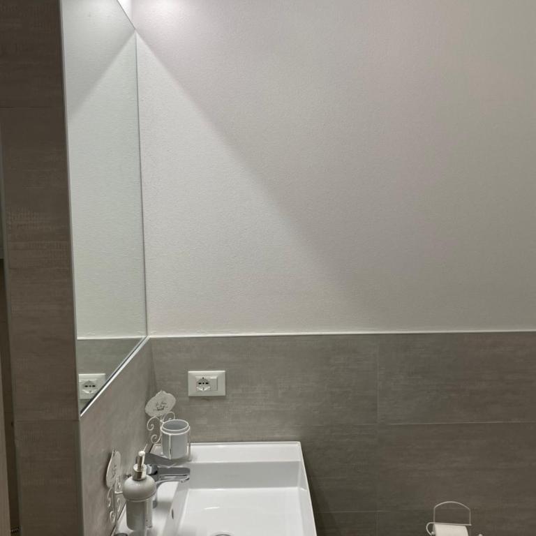 UNIQUE ROOMS - Camera Matrimoniale con Bagno Privato - 20