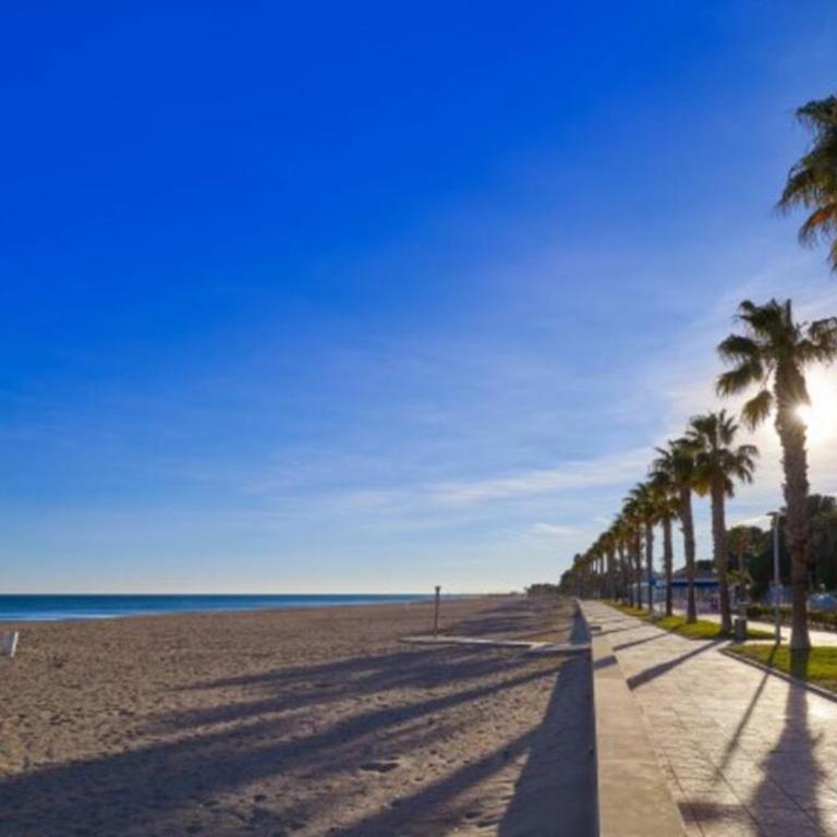 NEW! Modern apartment right on the beach! - Apartamento de 2 dormitorios - 42