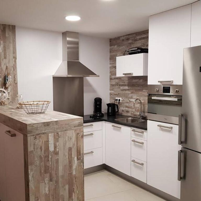 NEW! Modern apartment right on the beach! - Apartamento de 2 dormitorios - 13