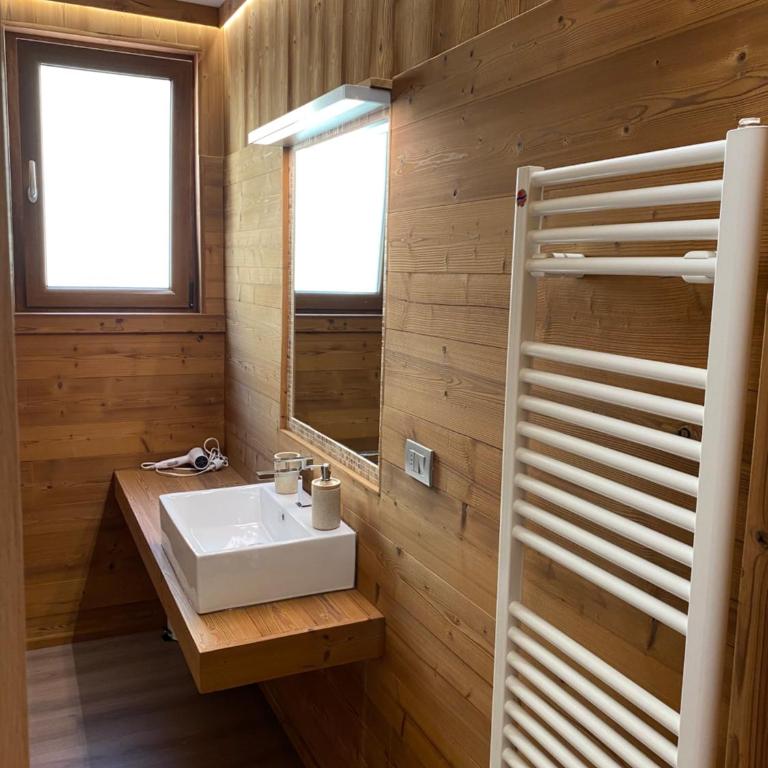 Sottosopra Alps Apartments & Rooms Ski & Bike room - Camera Matrimoniale/Doppia con Letti Singoli - 8
