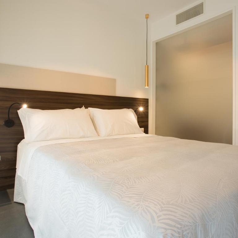 Enjoy Duomo - Flavio Baracchini 9 - Rooms - Double Room with Balcony - 2