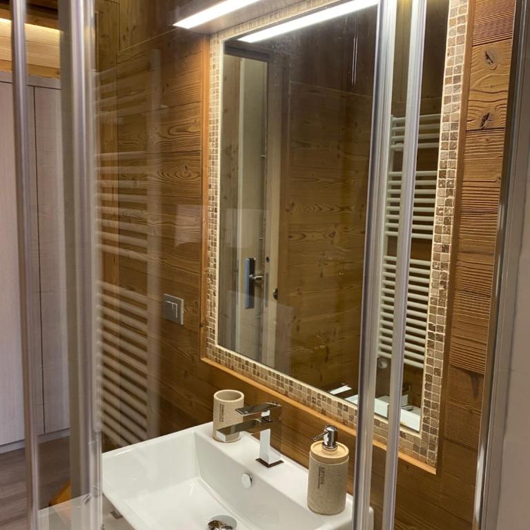 Sottosopra Alps Apartments & Rooms Ski & Bike room - Camera Tripla Basic - 8