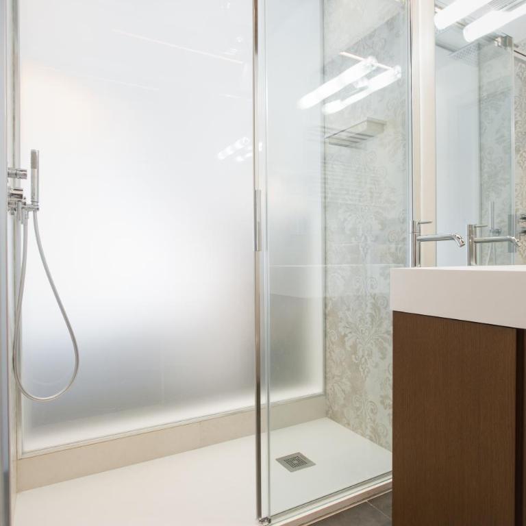 Enjoy Duomo - Flavio Baracchini 9 - Rooms - Double Room with Balcony - 7