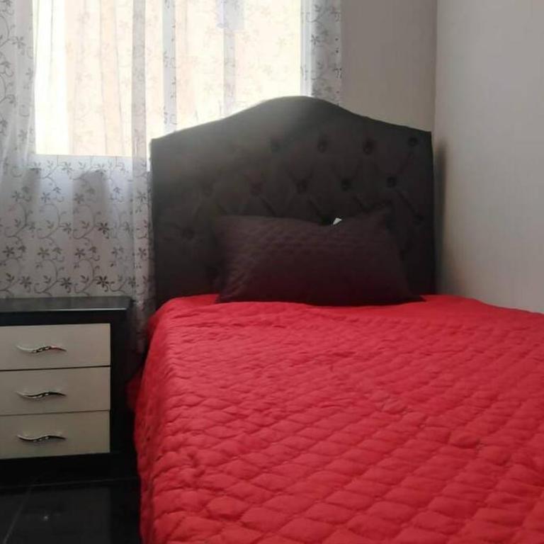 Apartamento acogedor con Piscina Excelente Sector - Apartamento de 3 dormitorios - 6