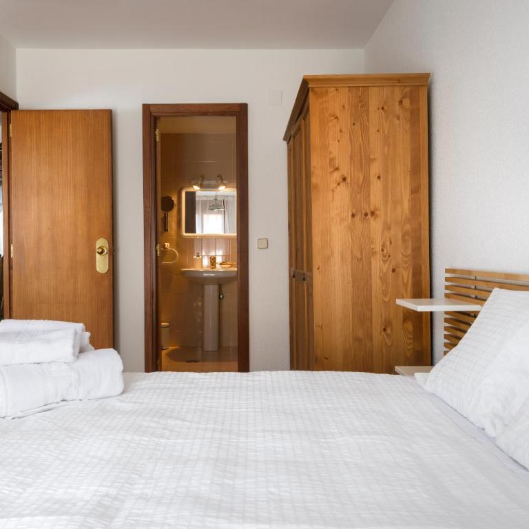 Alojamiento Turístico Calle Mayor Jaca - Apartamento de 3 dormitorios - 8