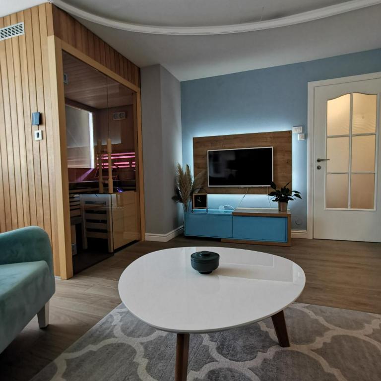 Lux Apartment with Sauna & Balcony - Apartman sa 2 Spavaće Sobe - 4