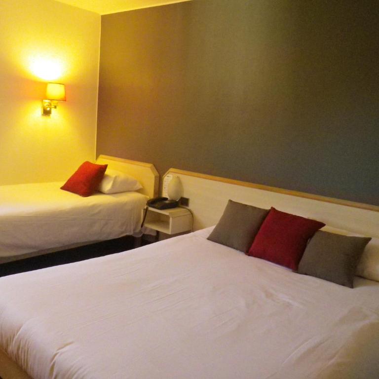 Hotel Amys Voreppe - Connecting Room (6 Adults) - 2