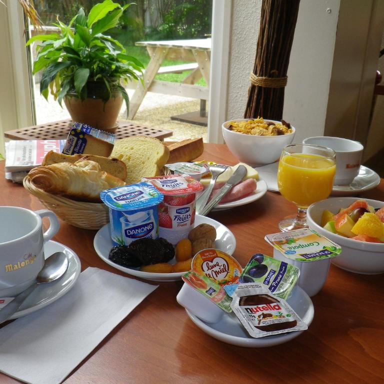 Hotel Amys Voreppe - Standard Double Room for Single Use - 6