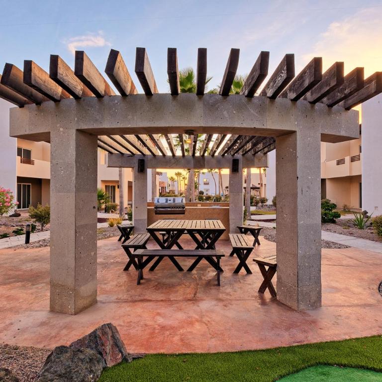 Caracoles Homes - Two-Bedroom Villa - 26