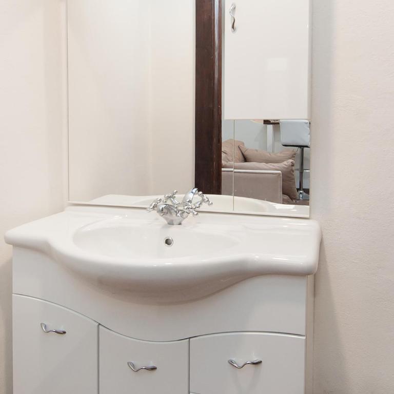 Residenze al Castello Apartments - Two-Bedroom Apartment - Contessa - 2