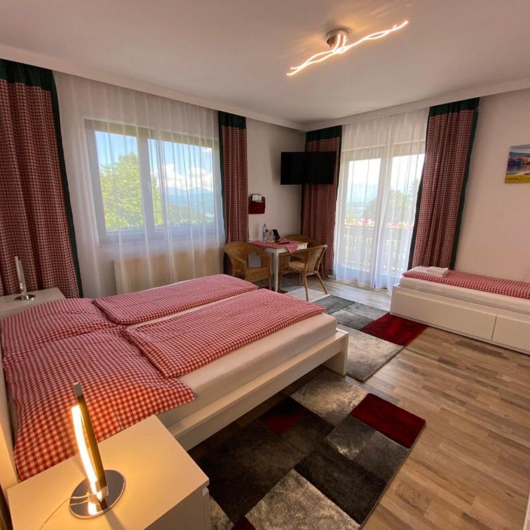 Pension Waldschenke am Wörthersee - Deluxe Familienzimmer - 9
