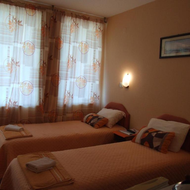 Apartments Pod Lozom with Seaview - Standard Twin Room - 6