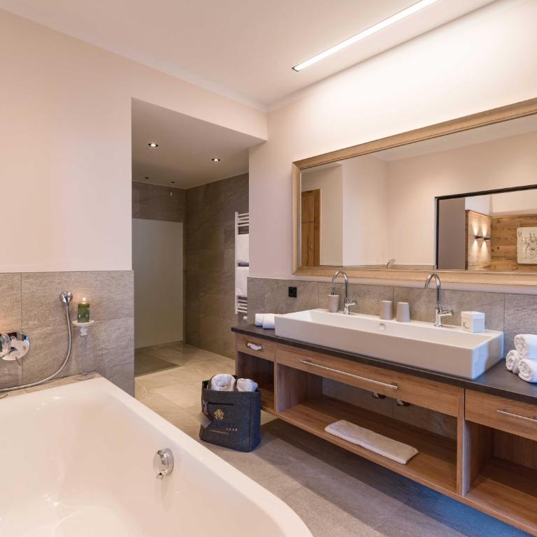 Hotel Karlwirt - Superior Suite - 4