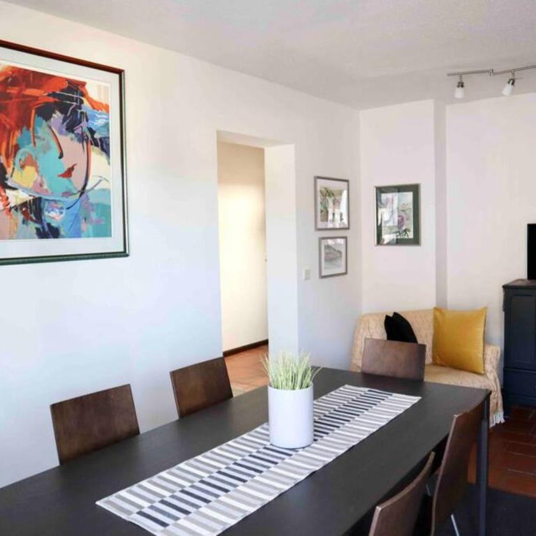 Art Apartment l Zentral & SeeNah - Apartment mit 2 Schlafzimmern - 1