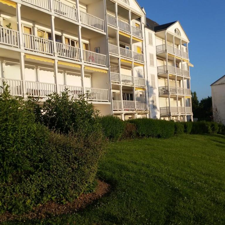 le CORDIER Appartement avec terrasse à TROUVILLE SUR MER - Apartamento con vistas al jardín - 16