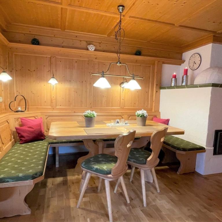 Ferienwohnungen Alpentraum - Tiefengrün und Tiefenblau - Apartment mit 1 Schlafzimmer - 4