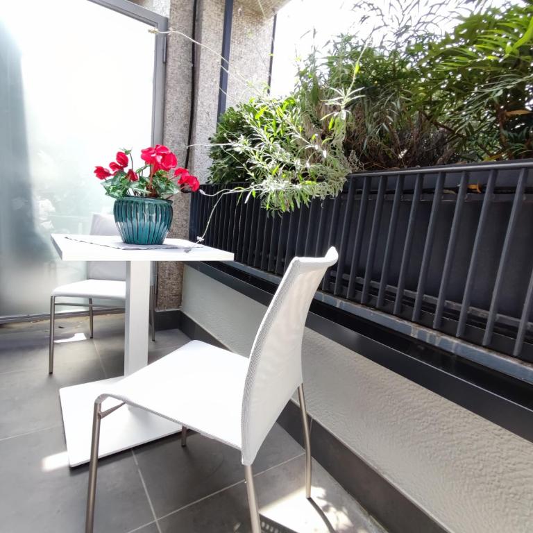 Enjoy Duomo - Flavio Baracchini 9 - Rooms - Double Room with Balcony - 3